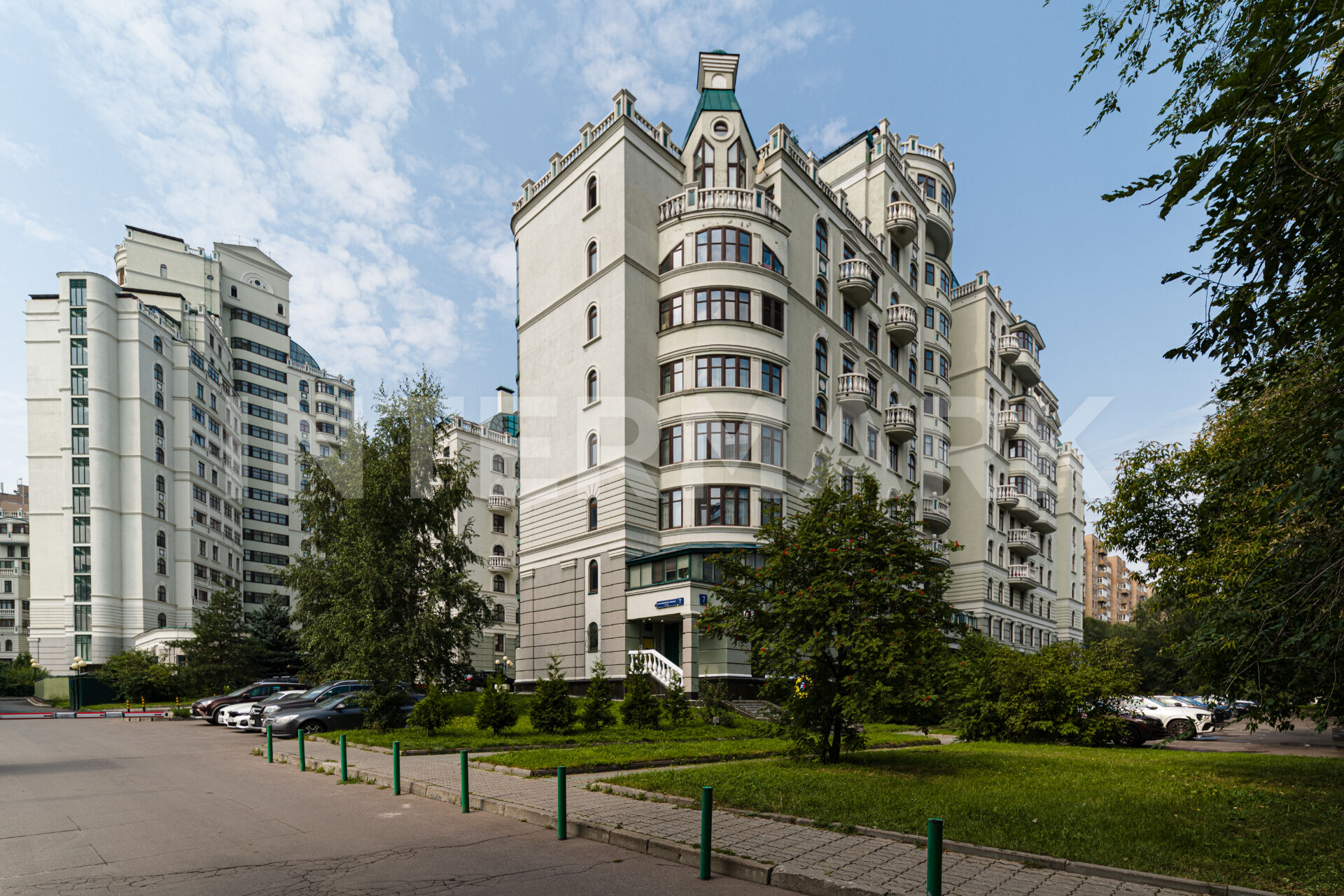 ЖК Ласточкино Гнездо в Москве 🏠 купить квартиру на вторичном рынке, цены в  жилом комплексе Ласточкино Гнездо 🚇 м. Новослободская, Маяковская,  Менделеевская, Краснопролетарская улица, 7 🏢 Intermark Real Estate - ранее  Savills -