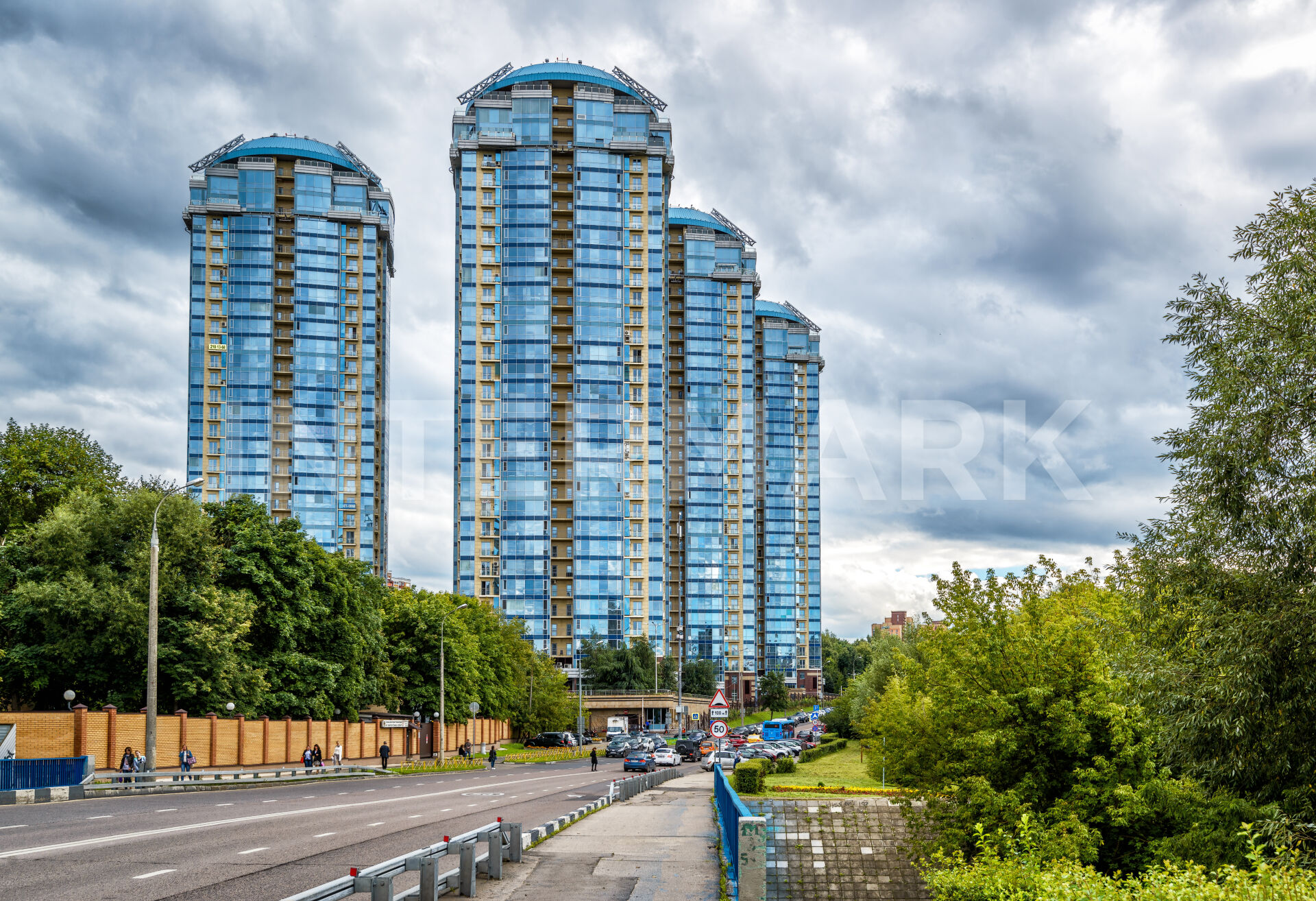 ЖК Кутузовская Ривьера в Москве 🏠 купить квартиру на вторичном рынке, цены  в жилом комплексе Кутузовская Ривьера 🚇 м. Пионерская, Славянский бульвар,  Минская, Нежинская улица, 1, корп. 3 🏢 Intermark Real Estate - ранее  Savills -