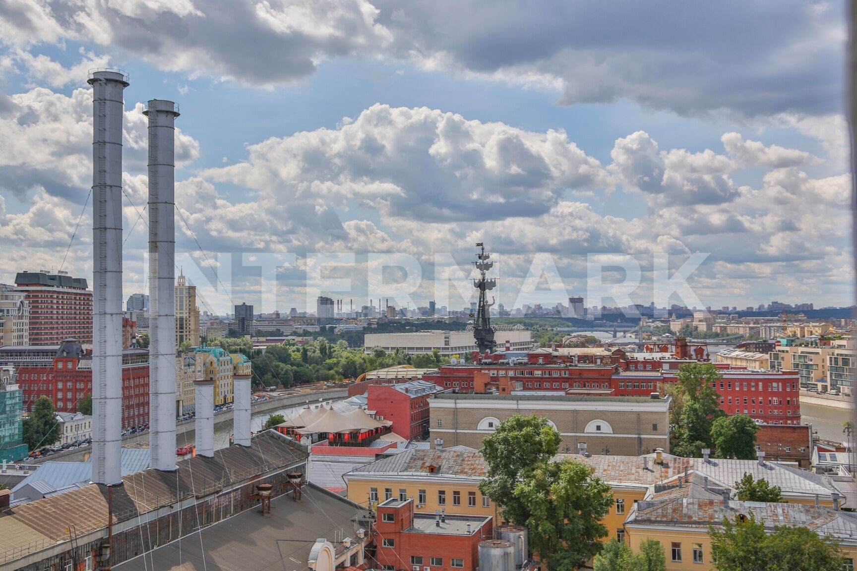 ЖК Дом на Набережной в Москве 🏠 купить квартиру на вторичном рынке, цены в  жилом комплексе Дом на Набережной 🚇 м. Арбатская, Боровицкая,  Кропоткинская, Библиотека им. Ленина, улица Серафимовича, 2 🏢 Intermark