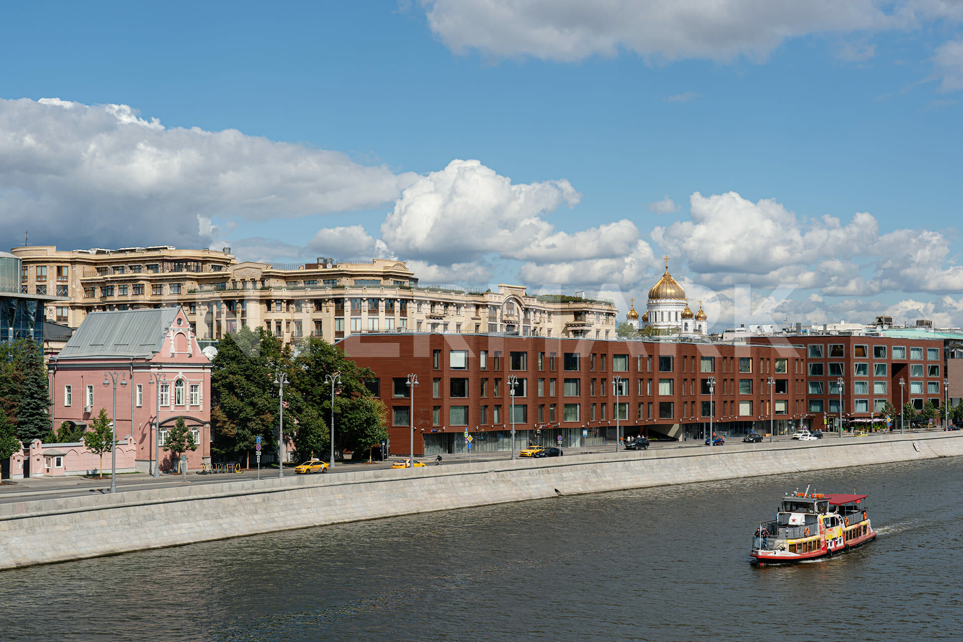 ЖК Кленовый дом в Москве 🏠 купить квартиру на вторичном рынке, цены в  жилом комплексе Кленовый дом 🚇 м. Кропоткинская, Парк Культуры,  Пречистенская набережная, 5-7 🏢 Intermark Real Estate - ранее Savills -