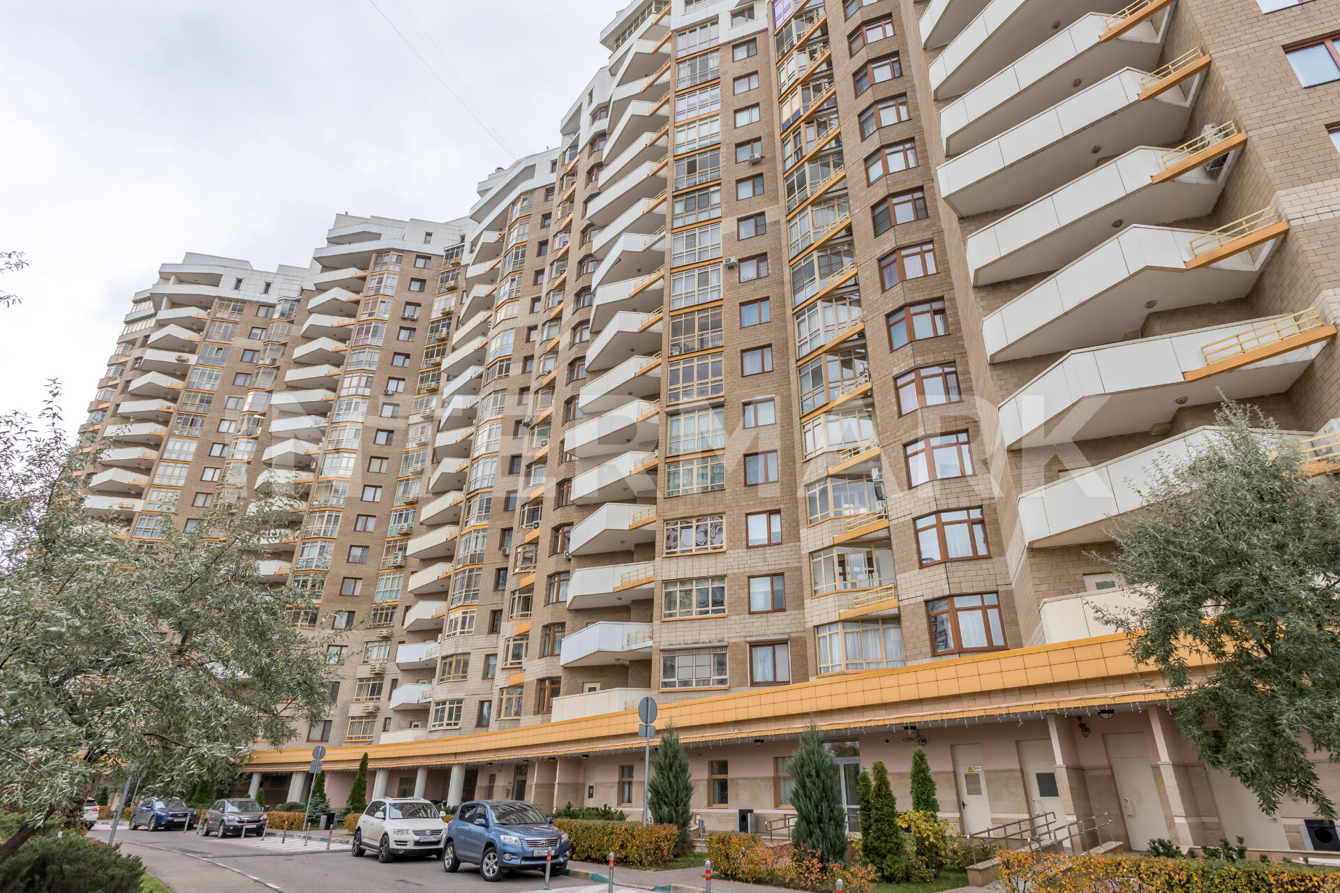 ЖК Дипломат в Москве 🏠 купить квартиру на вторичном рынке, цены в жилом  комплексе Дипломат 🚇 м. Раменки, Ломоносовский проспект, Мичуринский  проспект, Мичуринский проспект, 39 🏢 Intermark Real Estate - ранее Savills  -