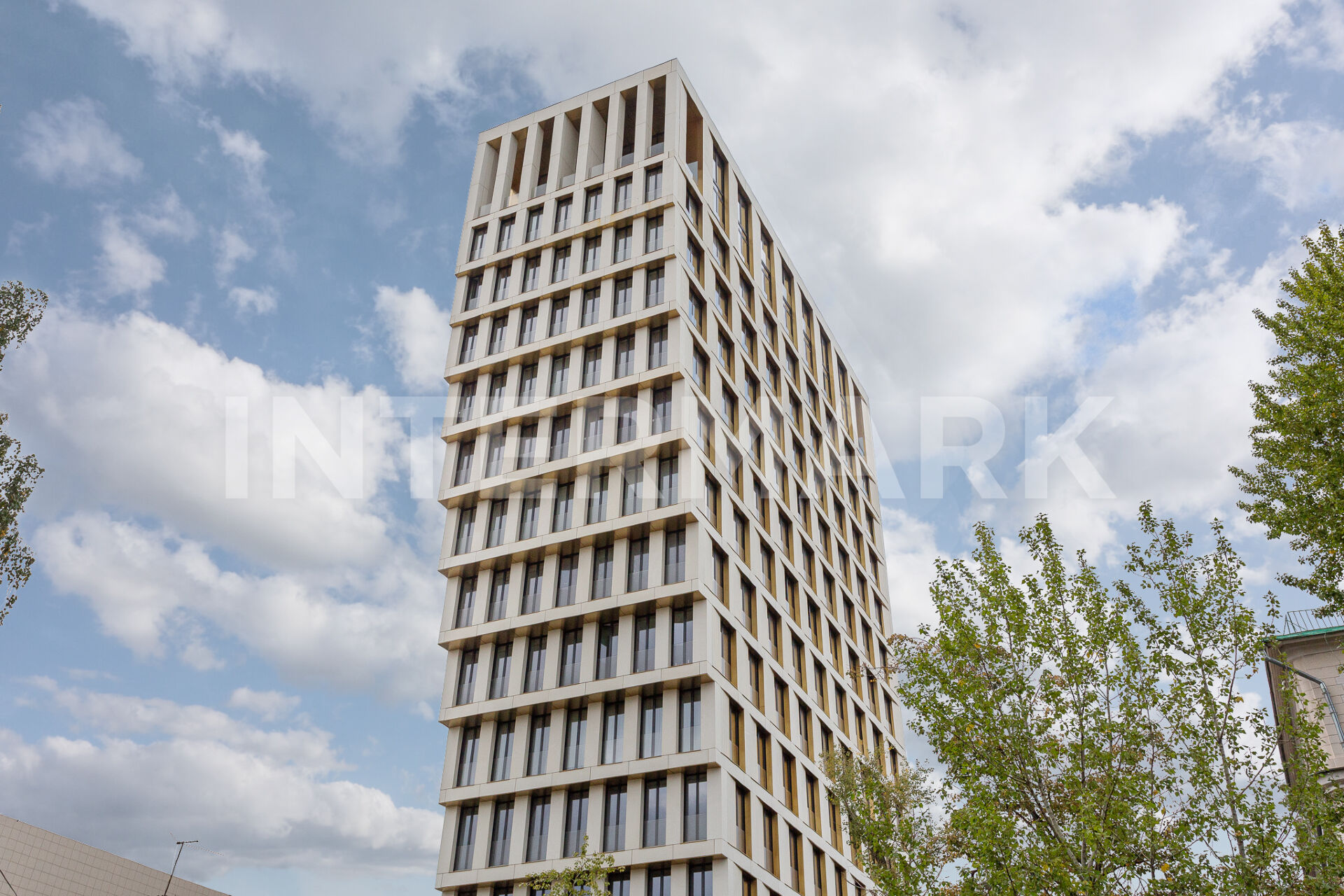 ЖК White Khamovniki в Москве 🏠 купить квартиру на вторичном рынке, цены в  жилом комплексе White Khamovniki 🚇 м. Фрунзенская, Спортивная, Парк  Культуры, Олсуфьевский переулок, 9, корп. 2 🏢 Intermark Real Estate -  ранее Savills -